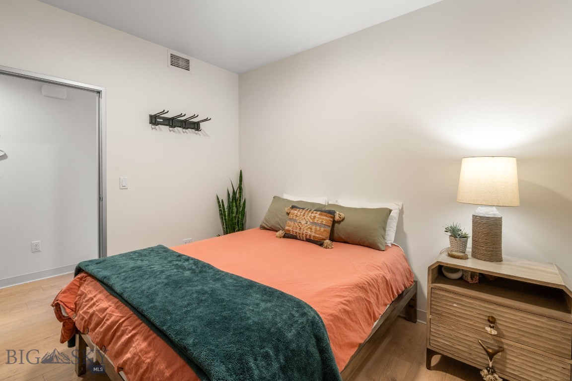 718 W Babcock Street 301