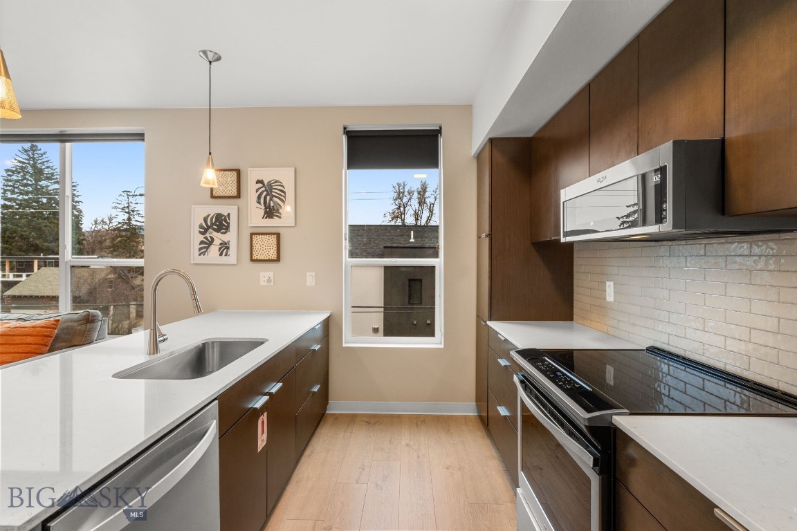 718 W Babcock Street 301