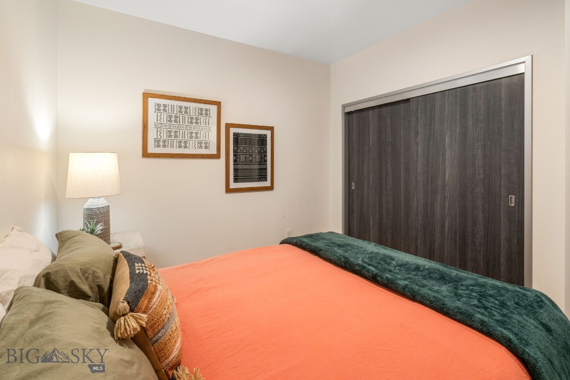 718 W Babcock Street 301