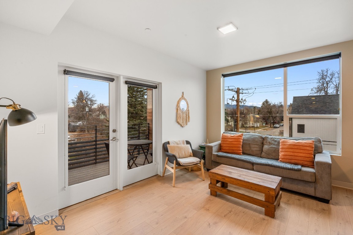 718 W Babcock Street 301