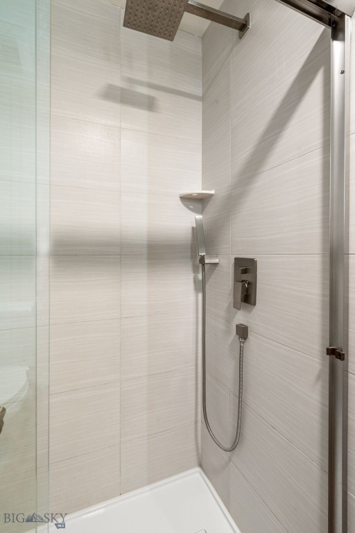 718 W Babcock Street 301