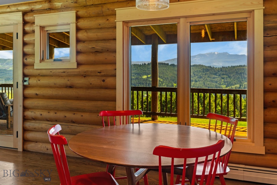 755 Coffee Creek Road