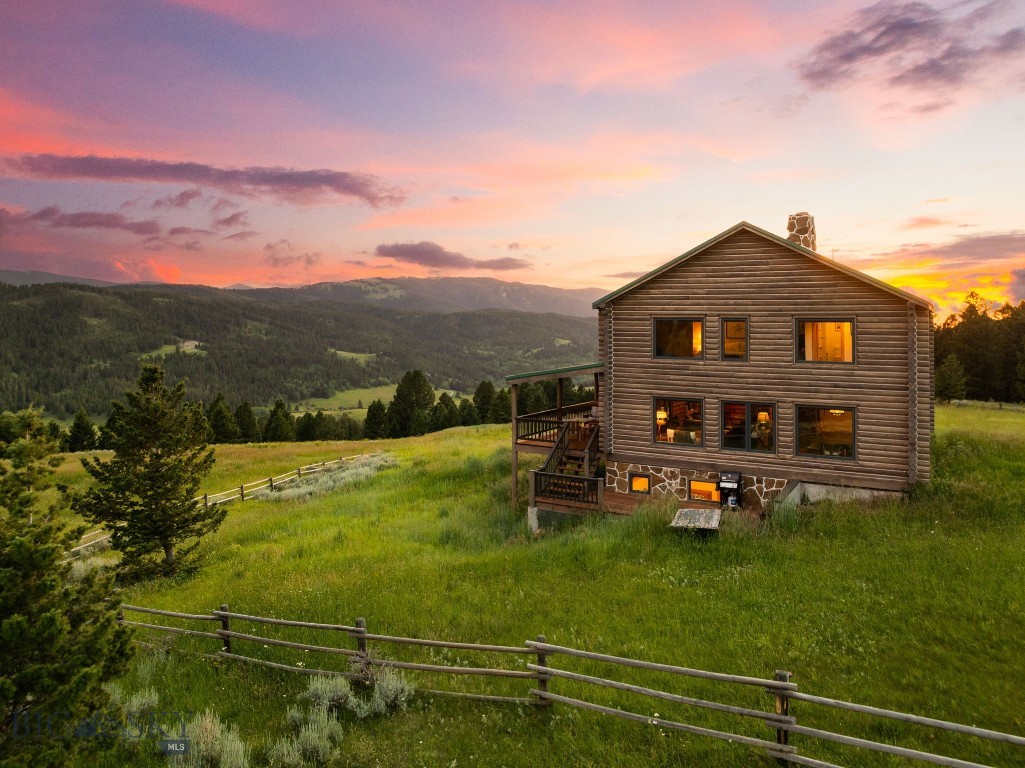 755 Coffee Creek Road