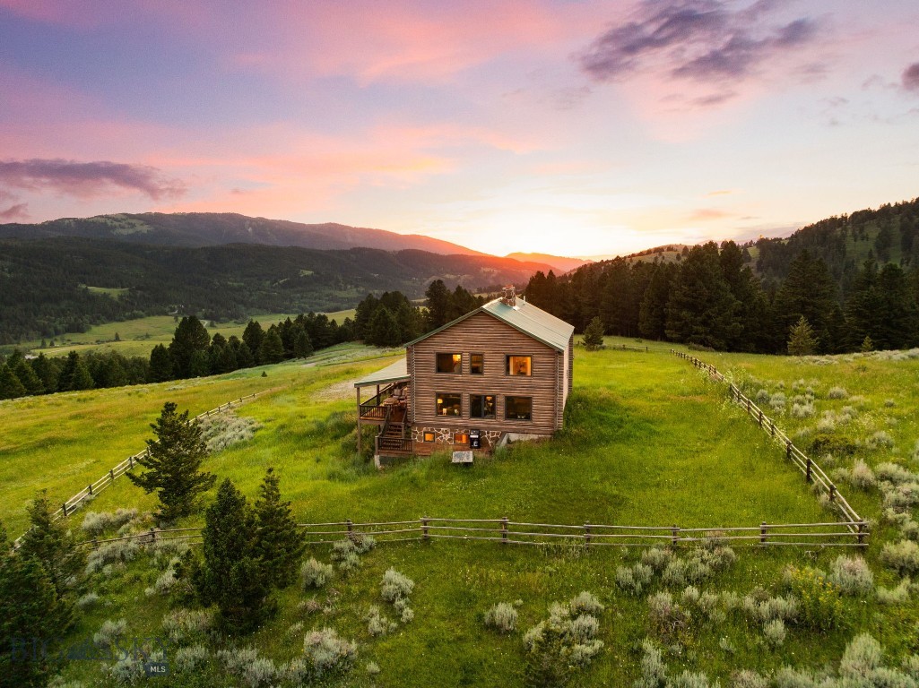 755 Coffee Creek Road