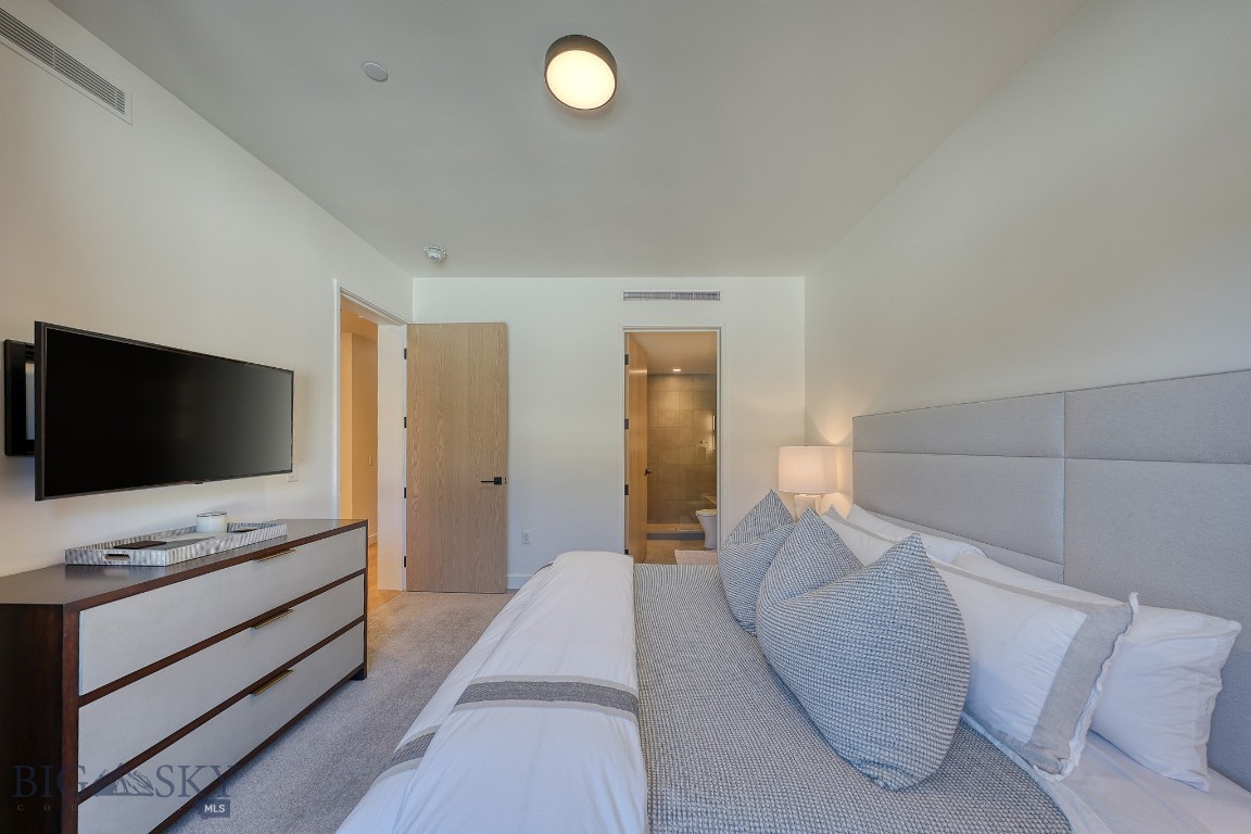 4 Boathouse Way 234/R-7