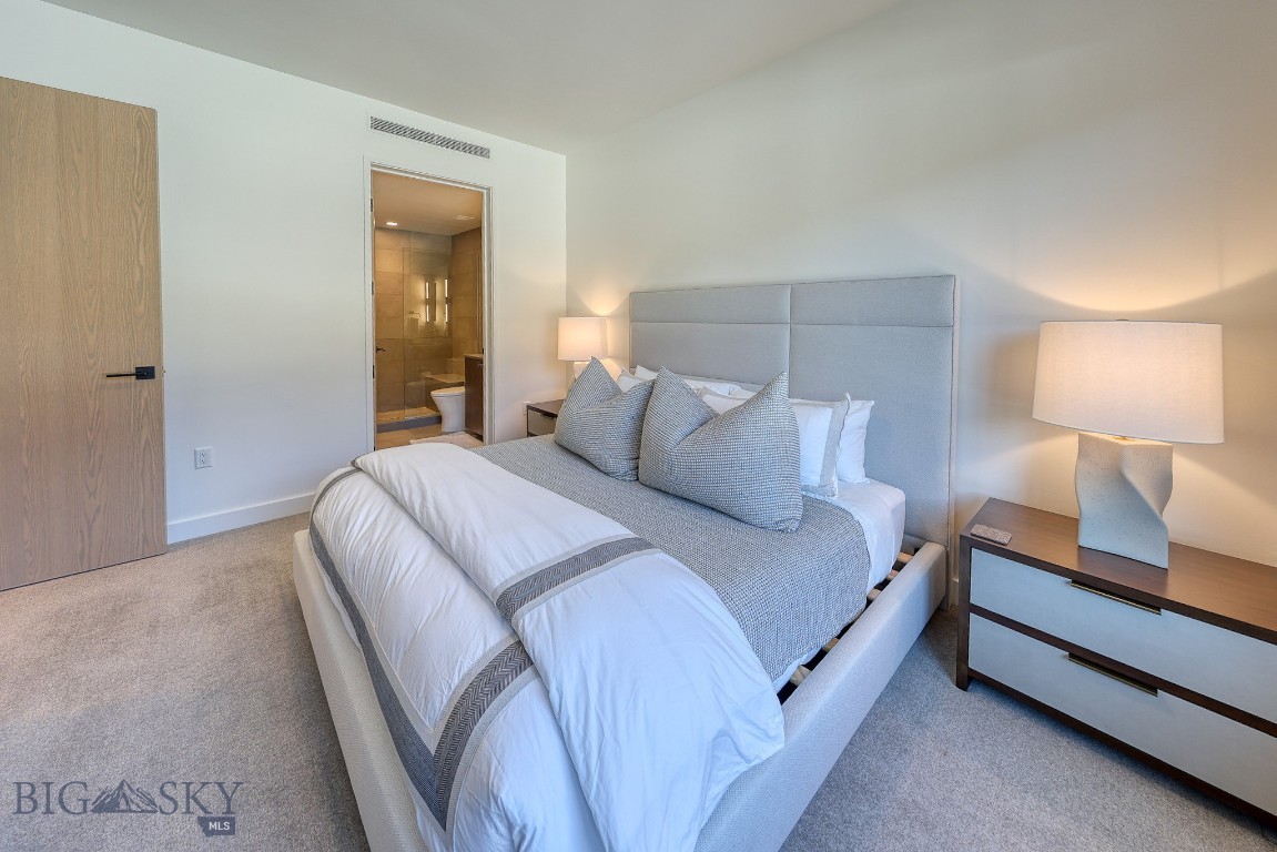 4 Boathouse Way 234/R-7