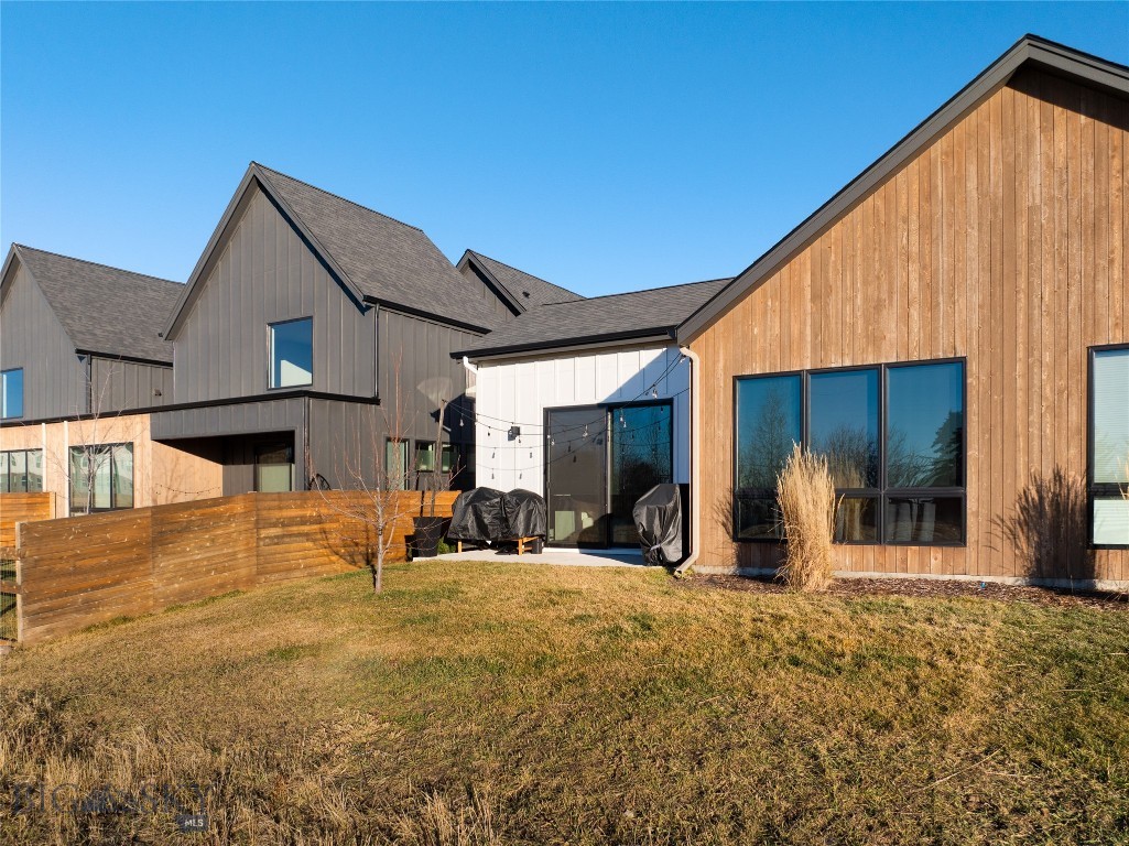 1327 Windrow Drive