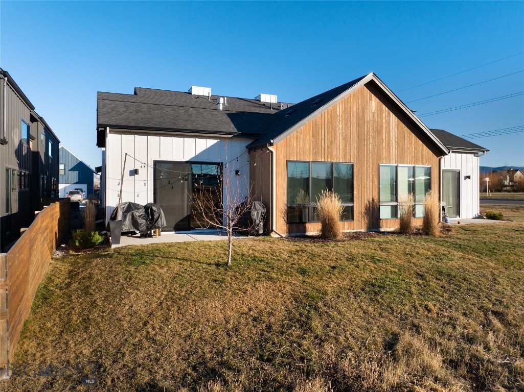 1327 Windrow Drive