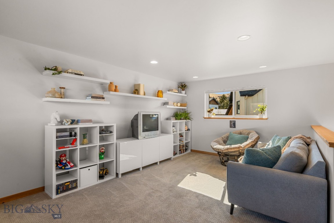 1804 Chippewa Lane