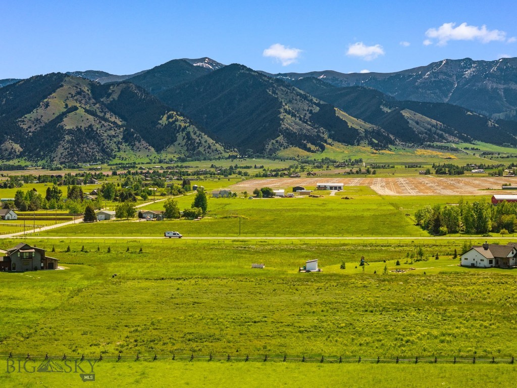 TBD Splendid View Drive