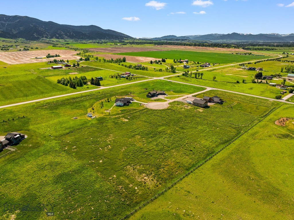 TBD Splendid View Drive