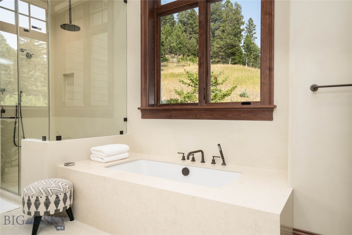 1220 Green Valley Way