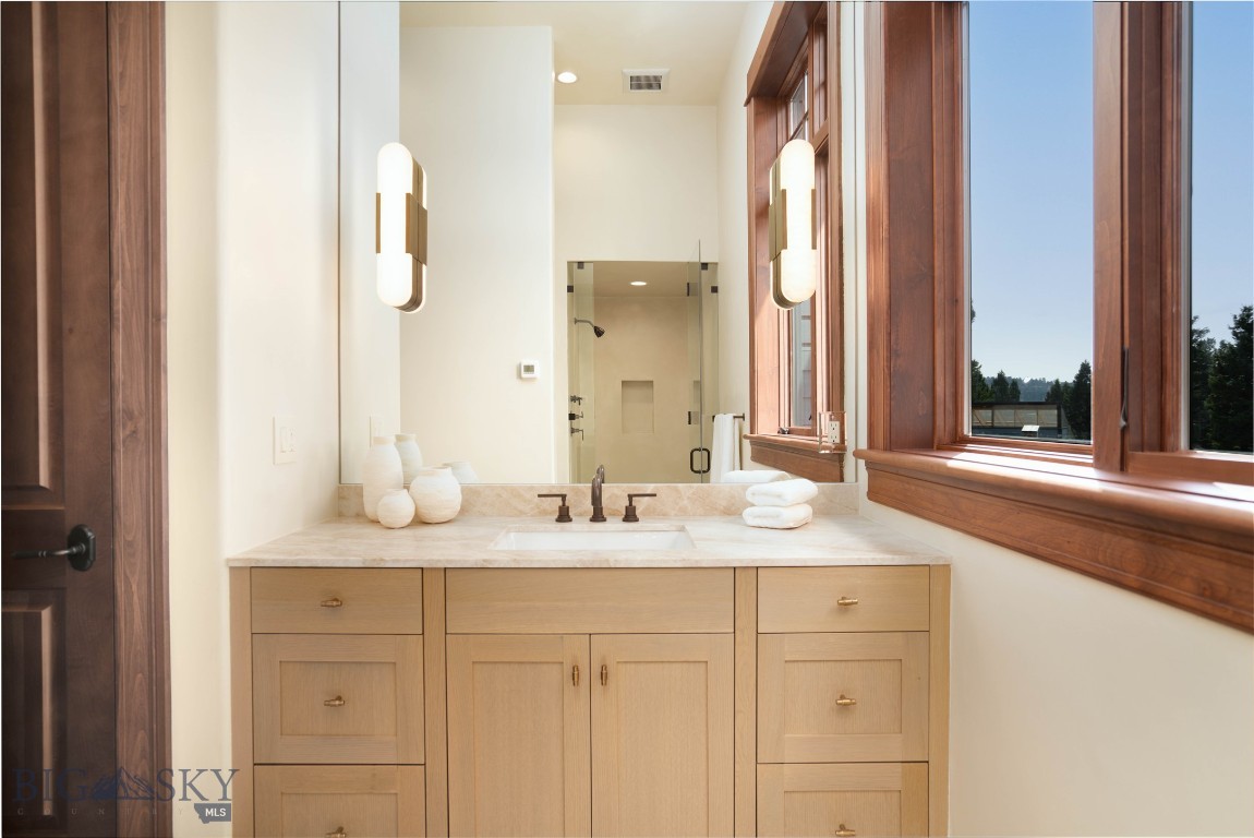 1220 Green Valley Way