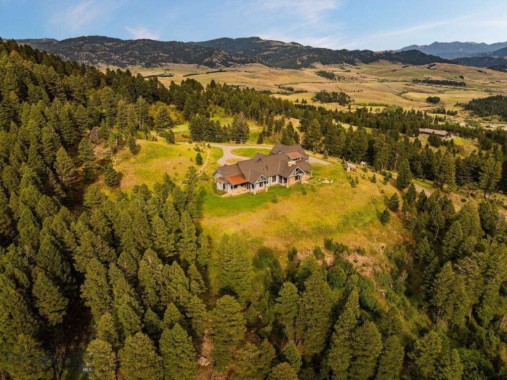 1221 Green Valley Way