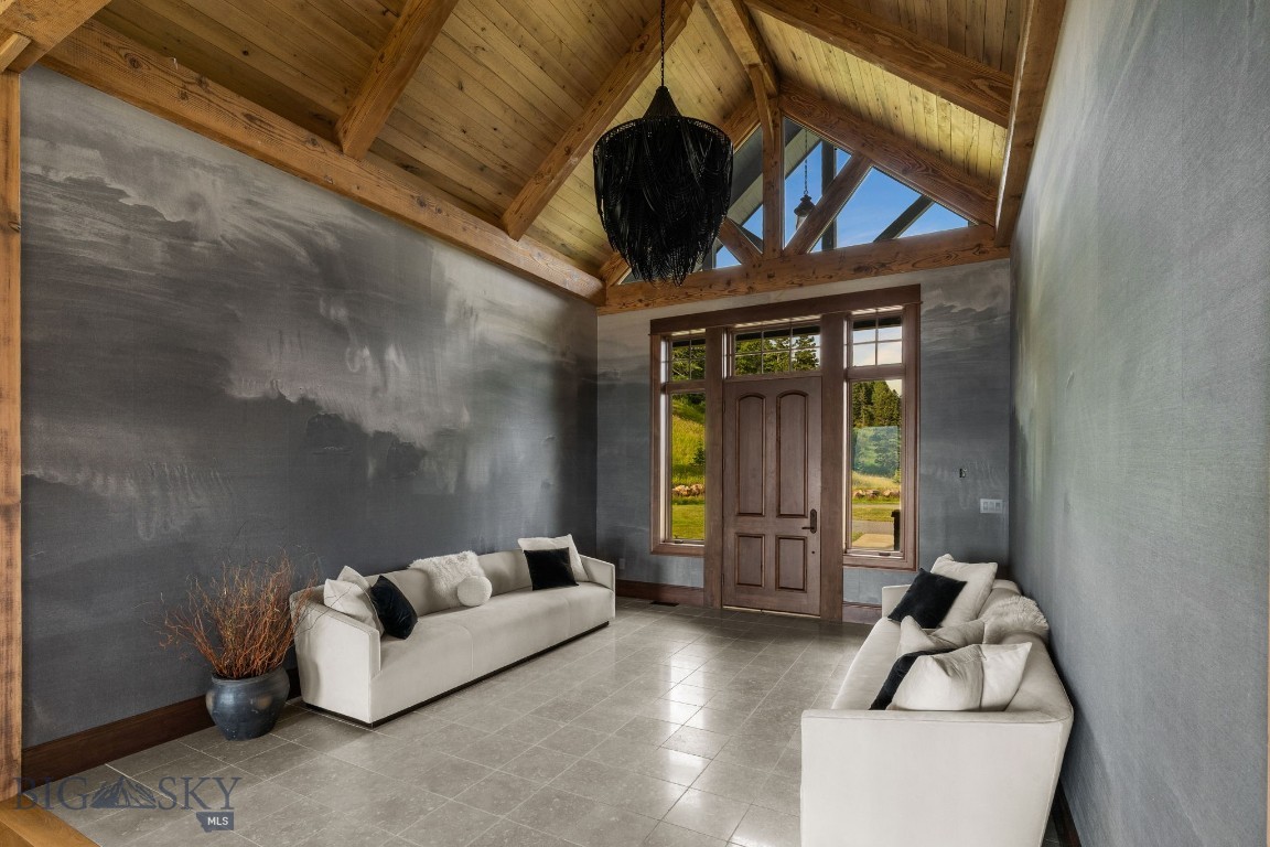 1221 Green Valley Way