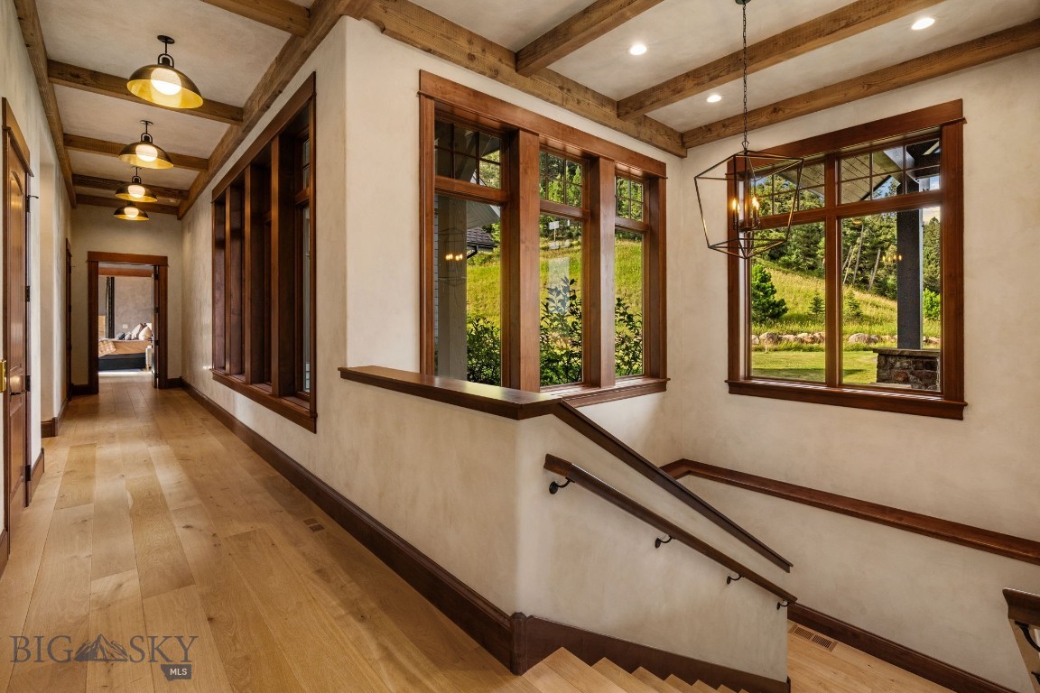 1221 Green Valley Way