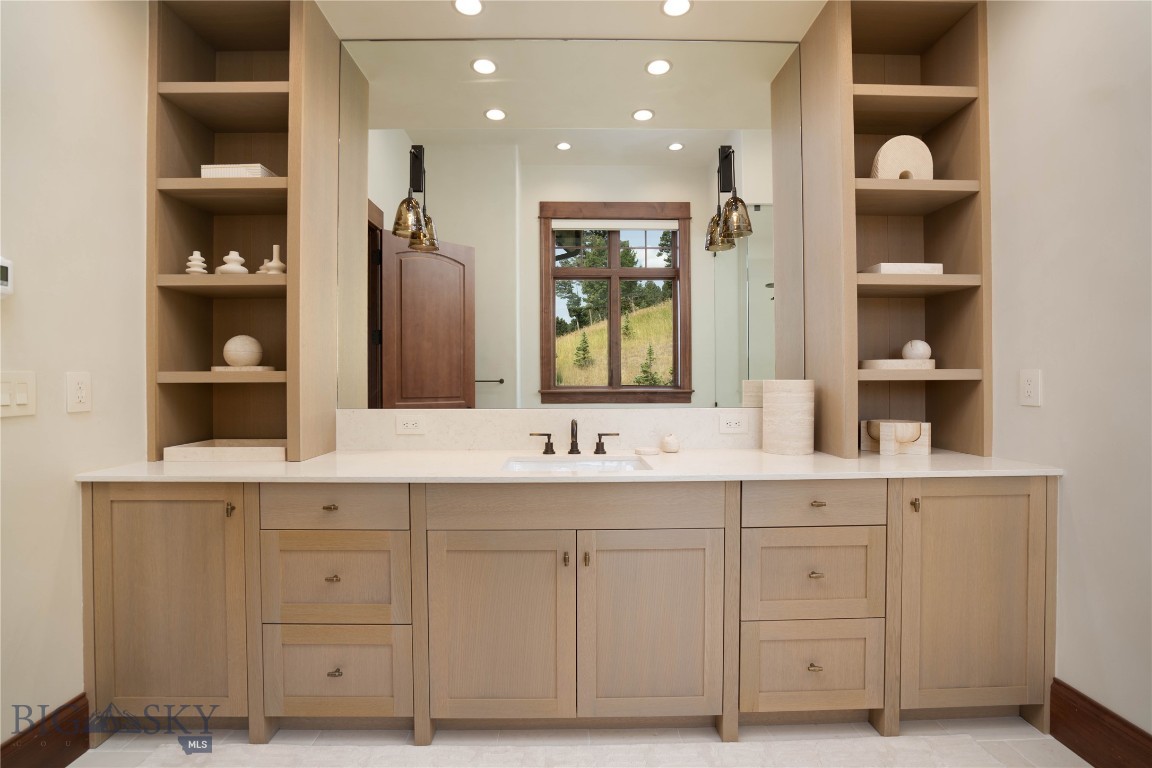 1220 Green Valley Way