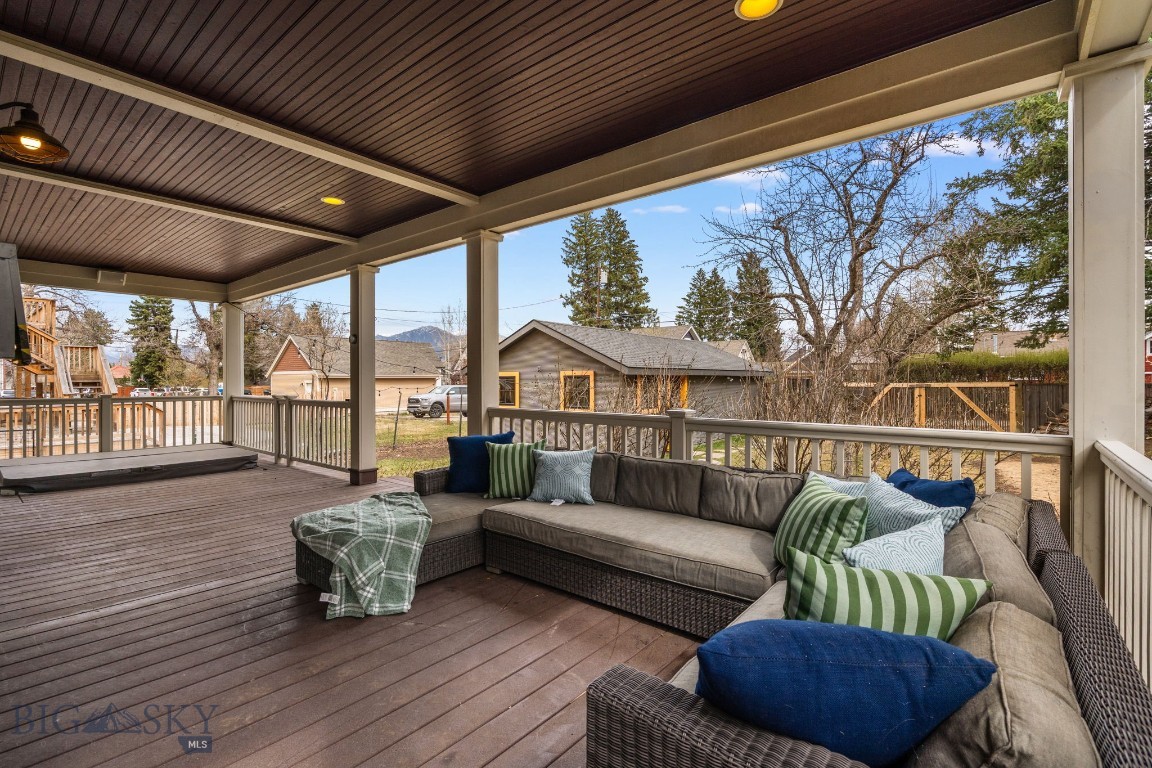 810 S Willson Avenue