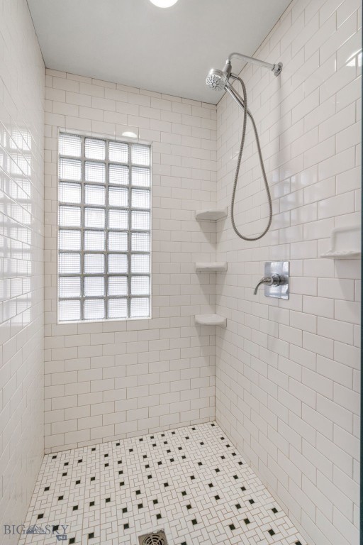 810 S Willson Avenue