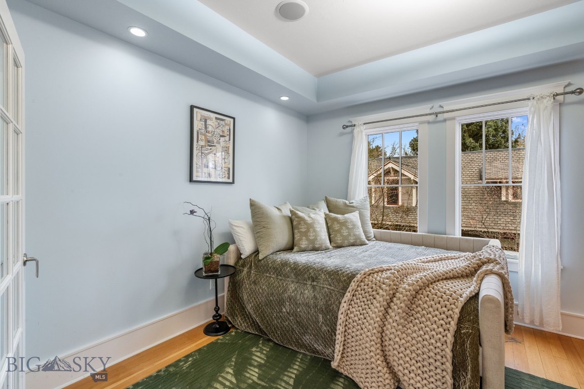 810 S Willson Avenue