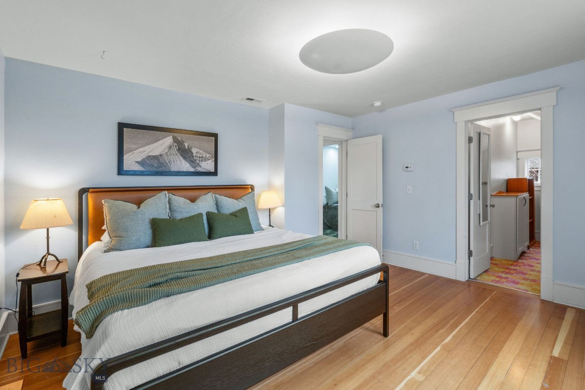 810 S Willson Avenue