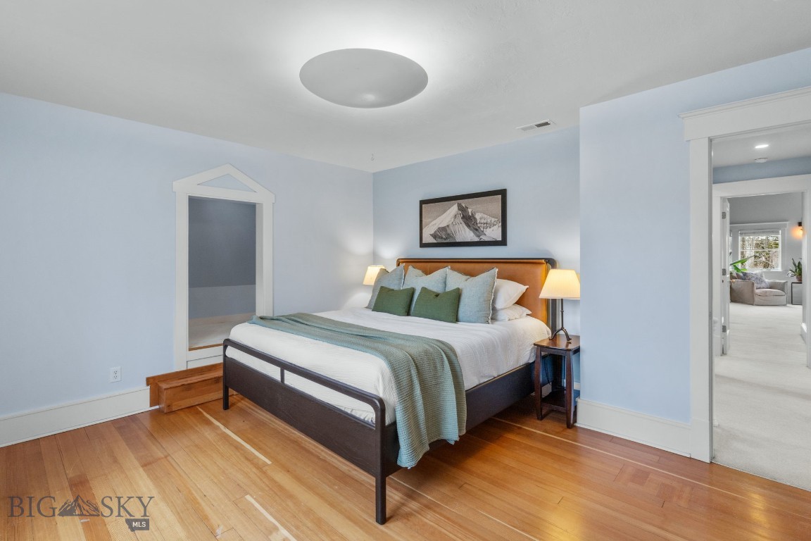 810 S Willson Avenue