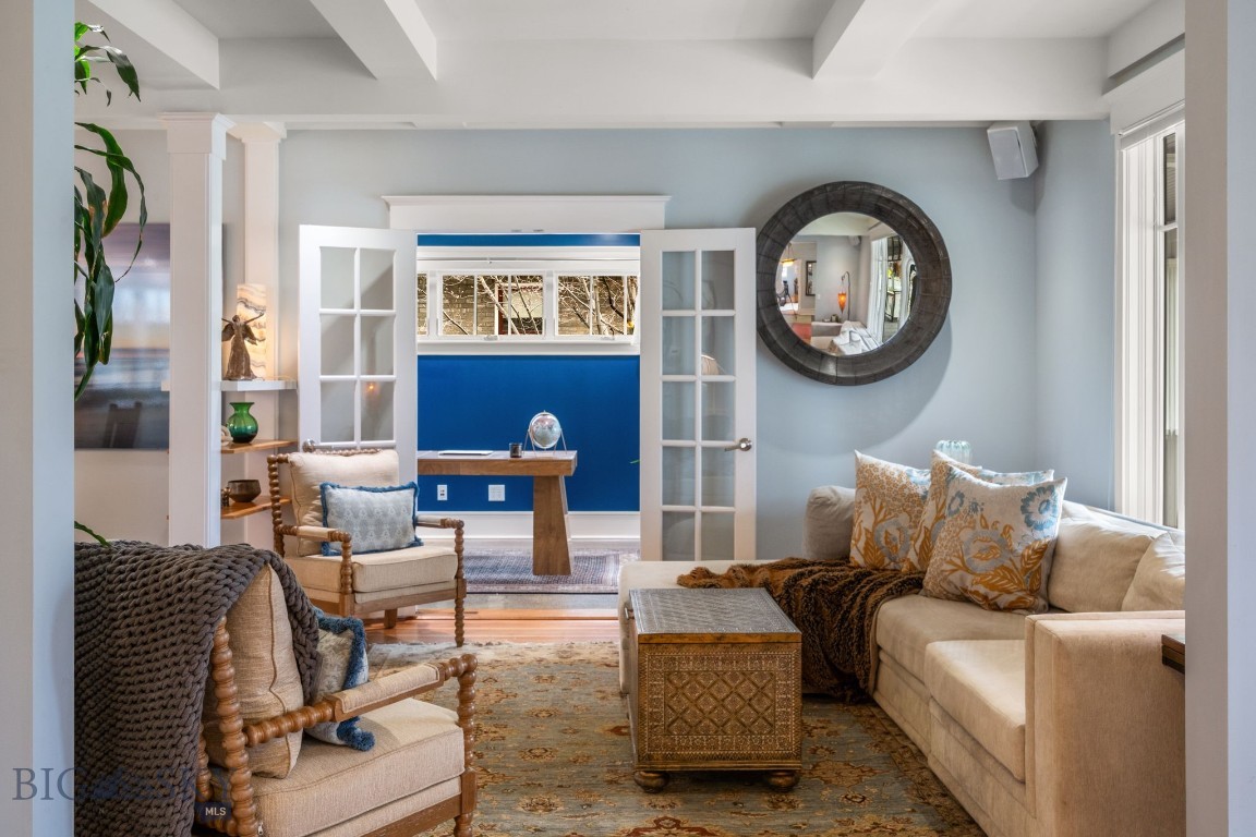 810 S Willson Avenue