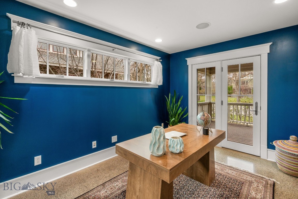 810 S Willson Avenue