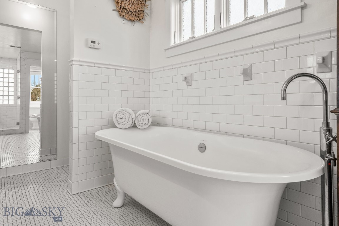 810 S Willson Avenue