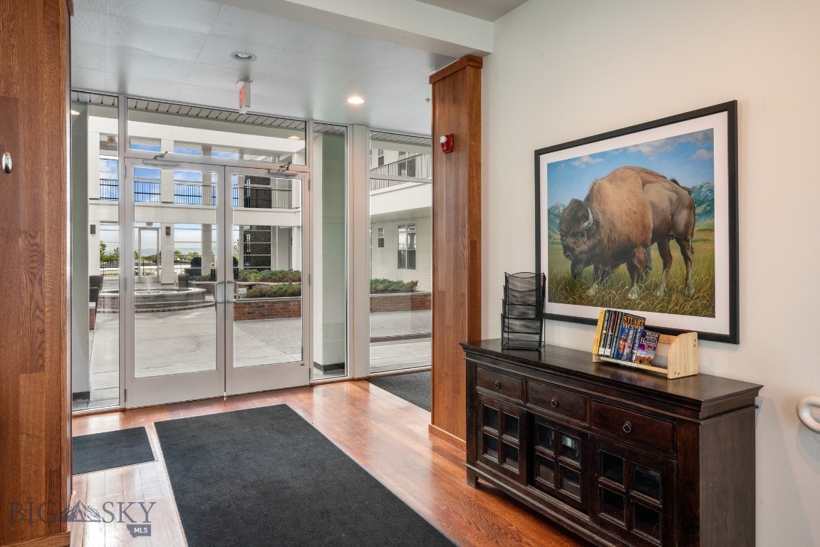 150 Village Crossing Way 1J