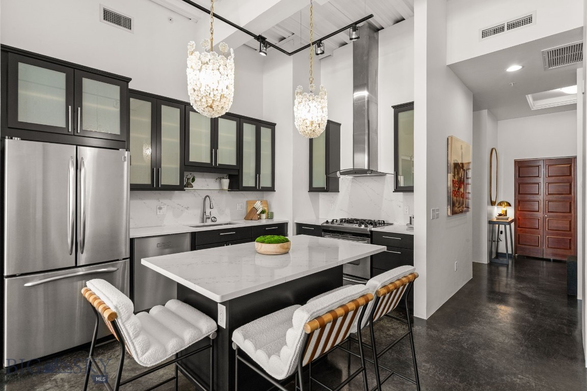 150 Village Crossing Way 1J