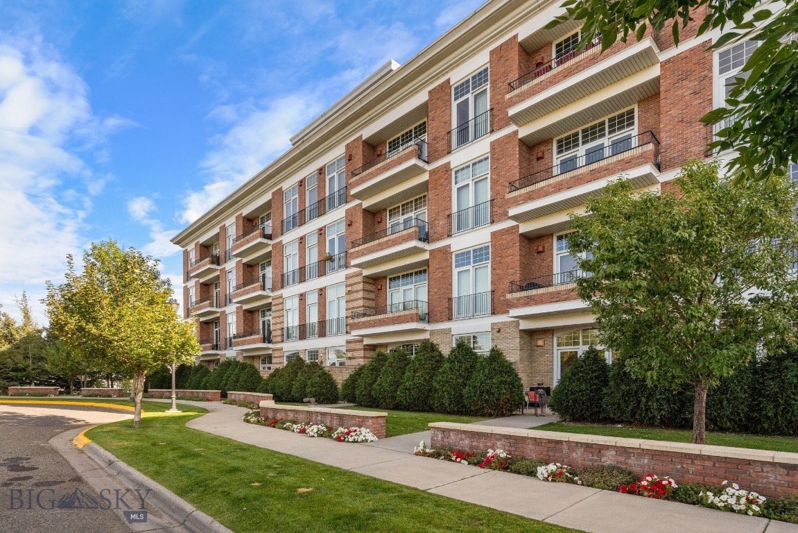 150 Village Crossing Way 1J