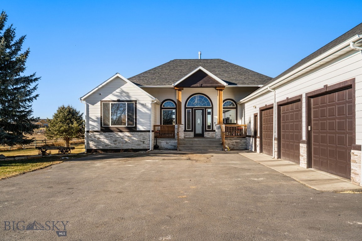 203 Alton Way