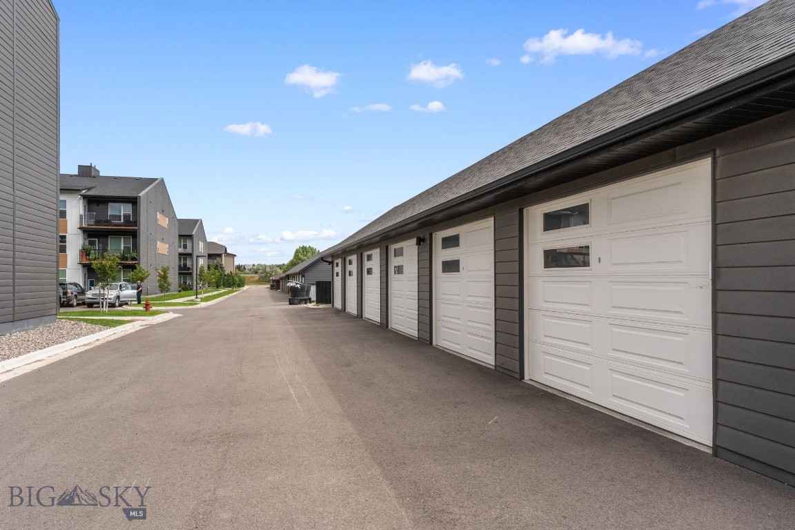 2221F Willow Drive 102