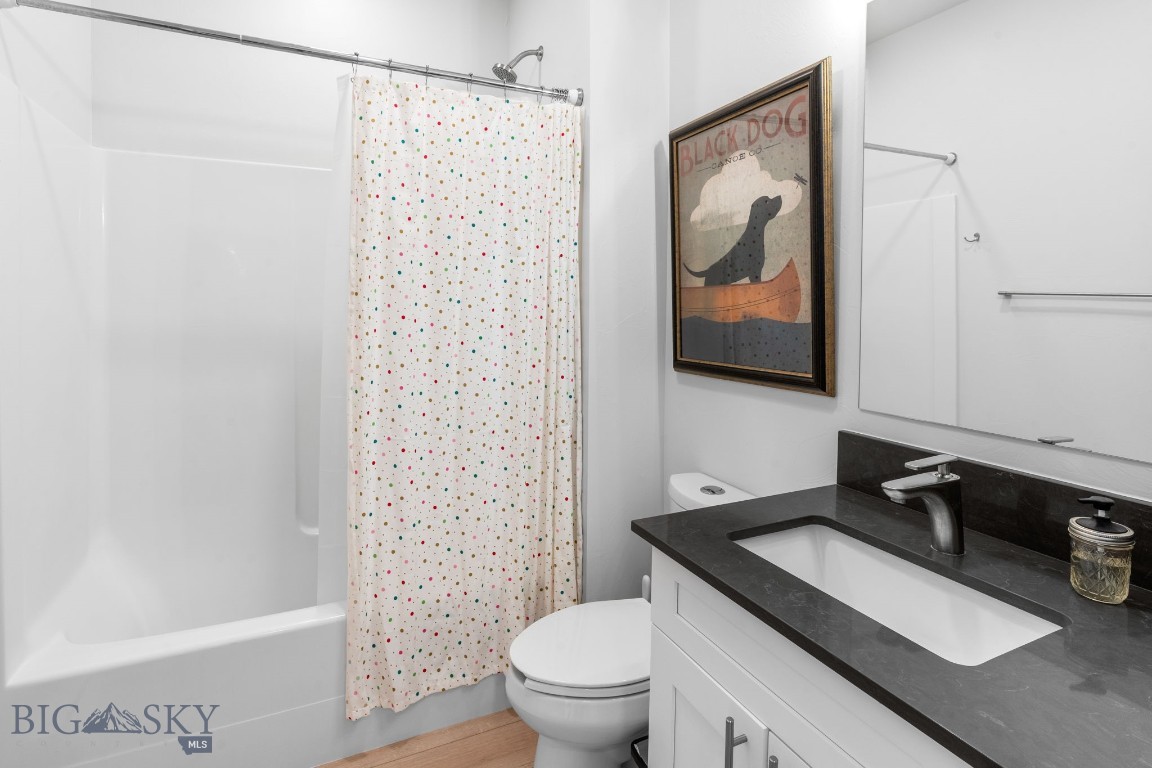 2221F Willow Drive 102