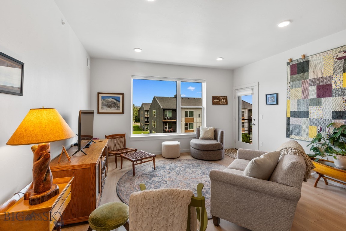 2221F Willow Drive 102