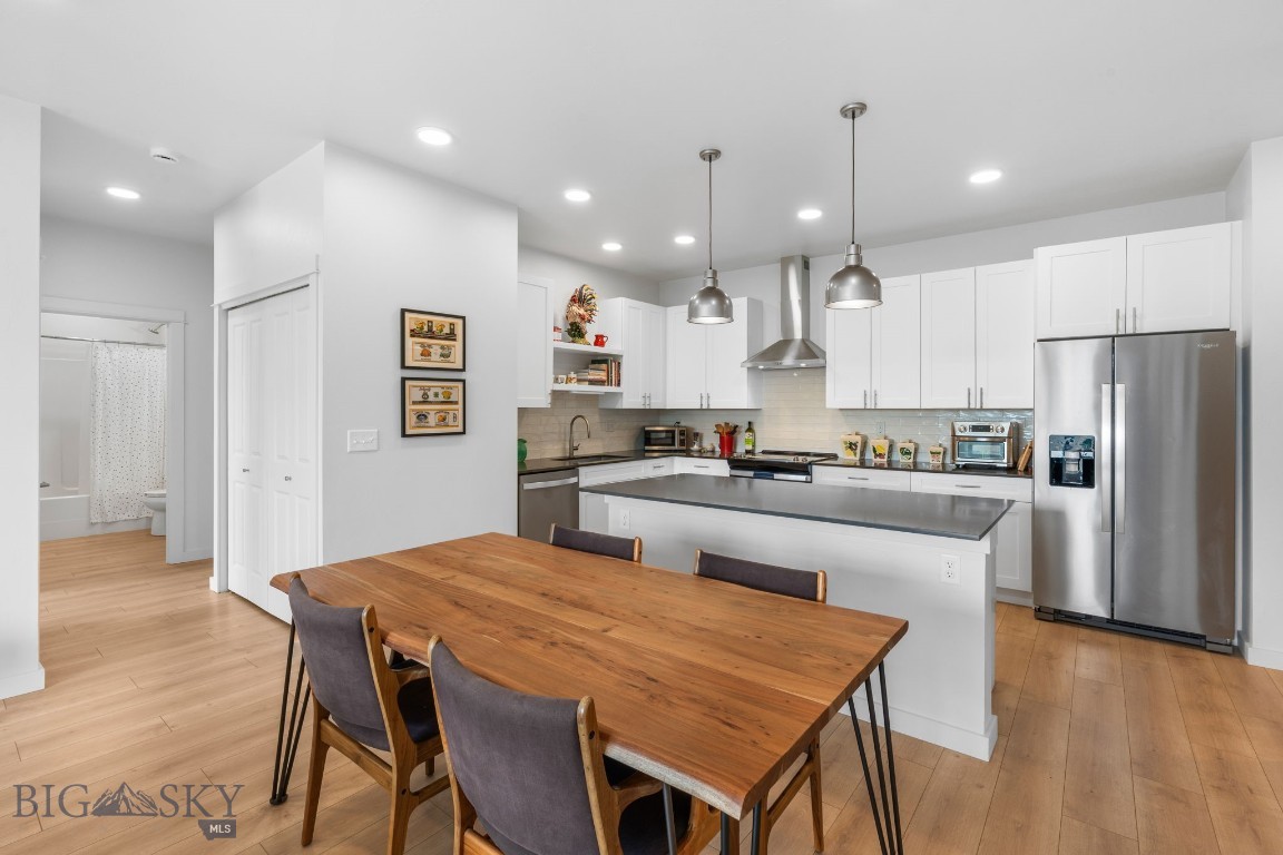 2221F Willow Drive 102