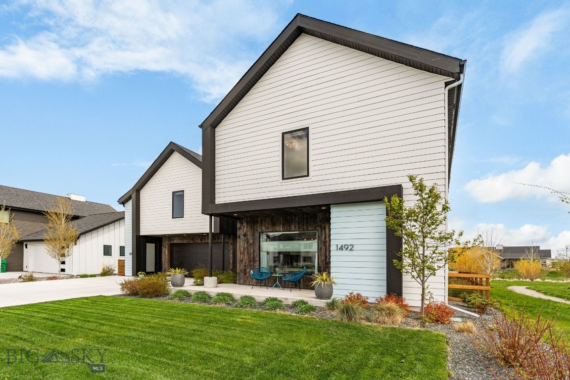 1492 Windrow Drive
