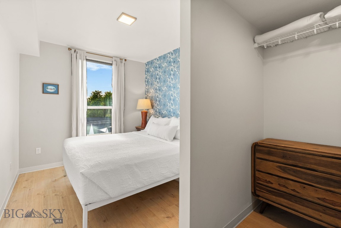718 W Babcock Street 403