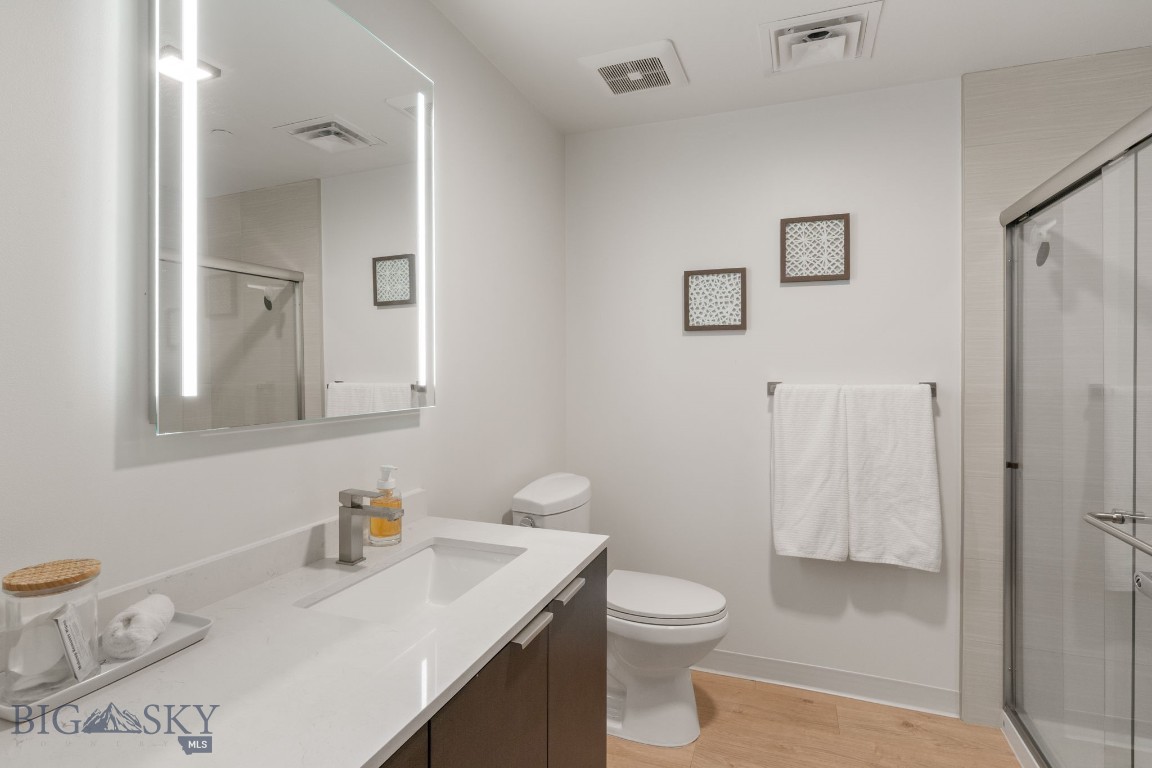 718 W Babcock Street 301