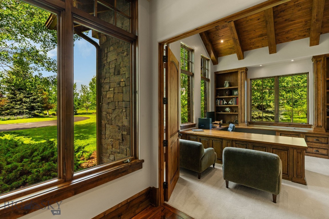 100 Farm View Lane