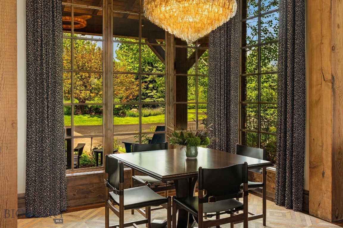 100 Farm View Lane