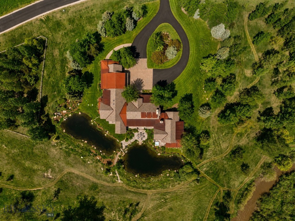 100 Farm View Lane