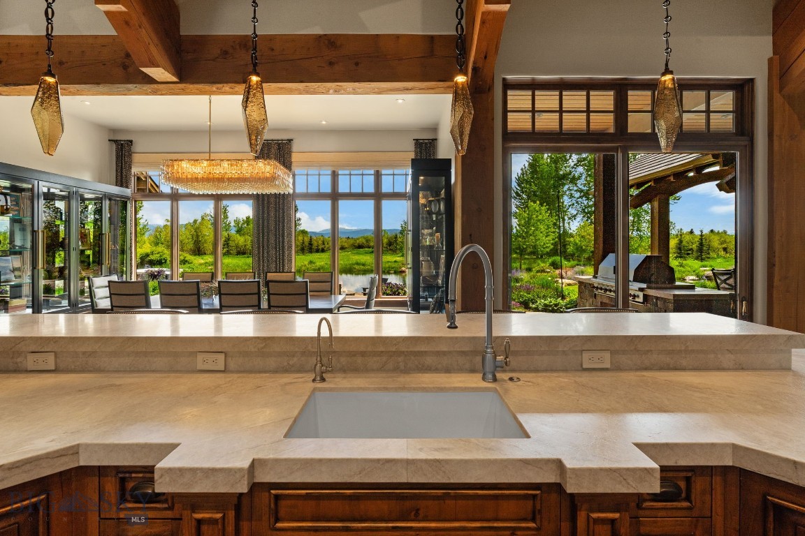 100 Farm View Lane