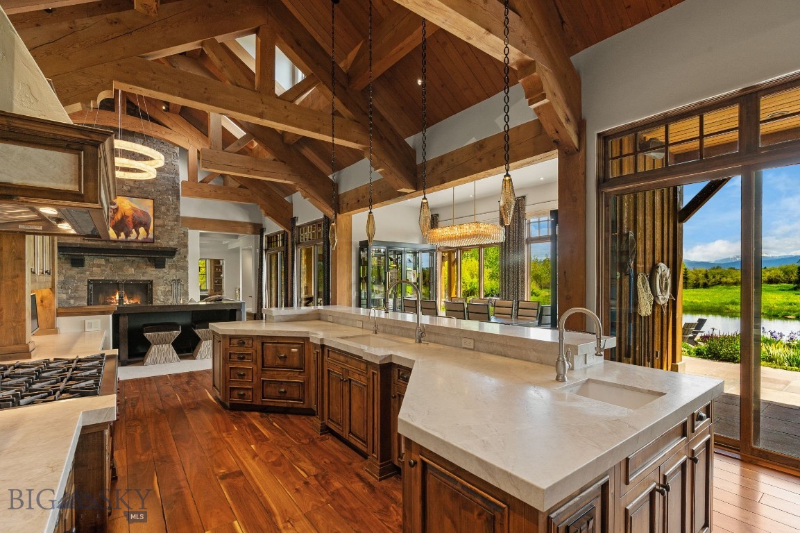 100 Farm View Lane
