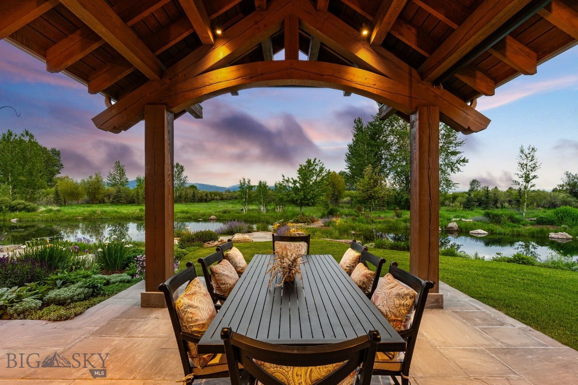 100 Farm View Lane