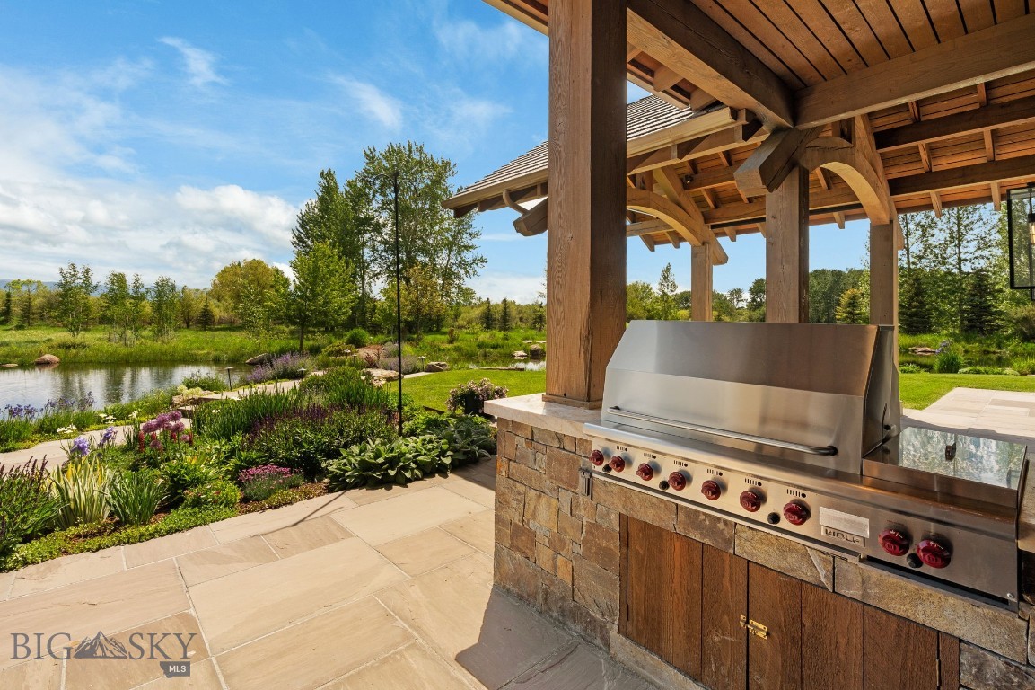100 Farm View Lane