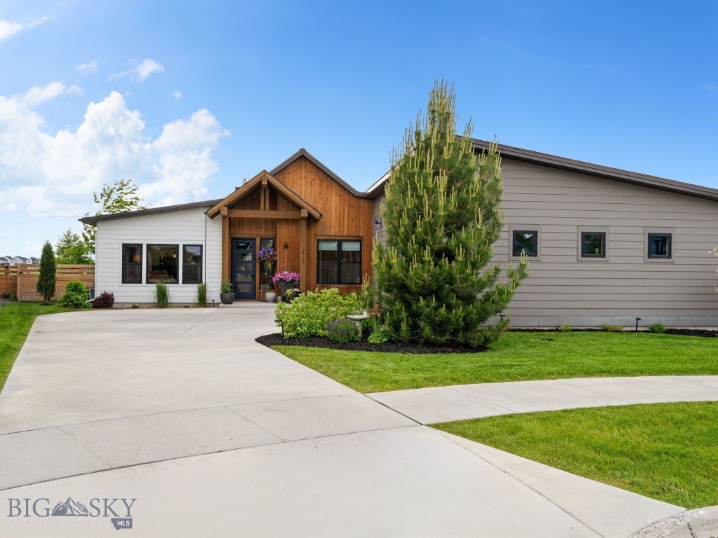 1813 Windrow Drive