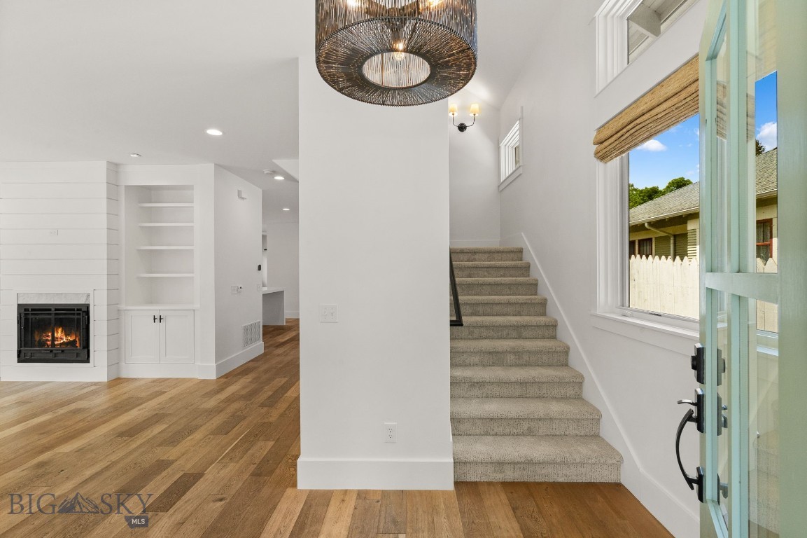 725 S 6th Avenue