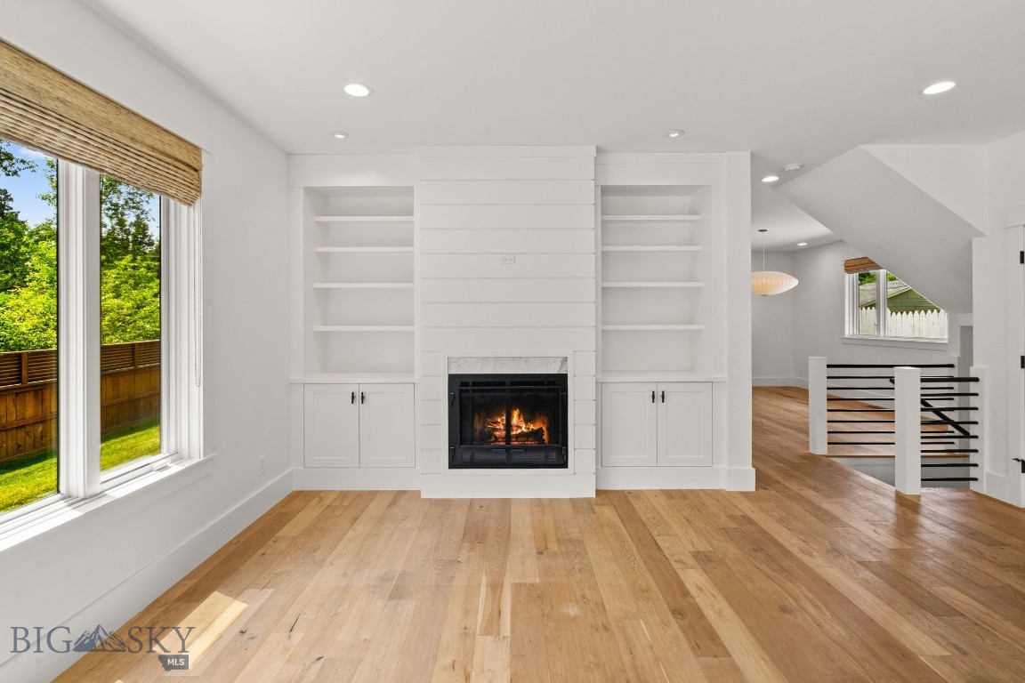 725 S 6th Avenue